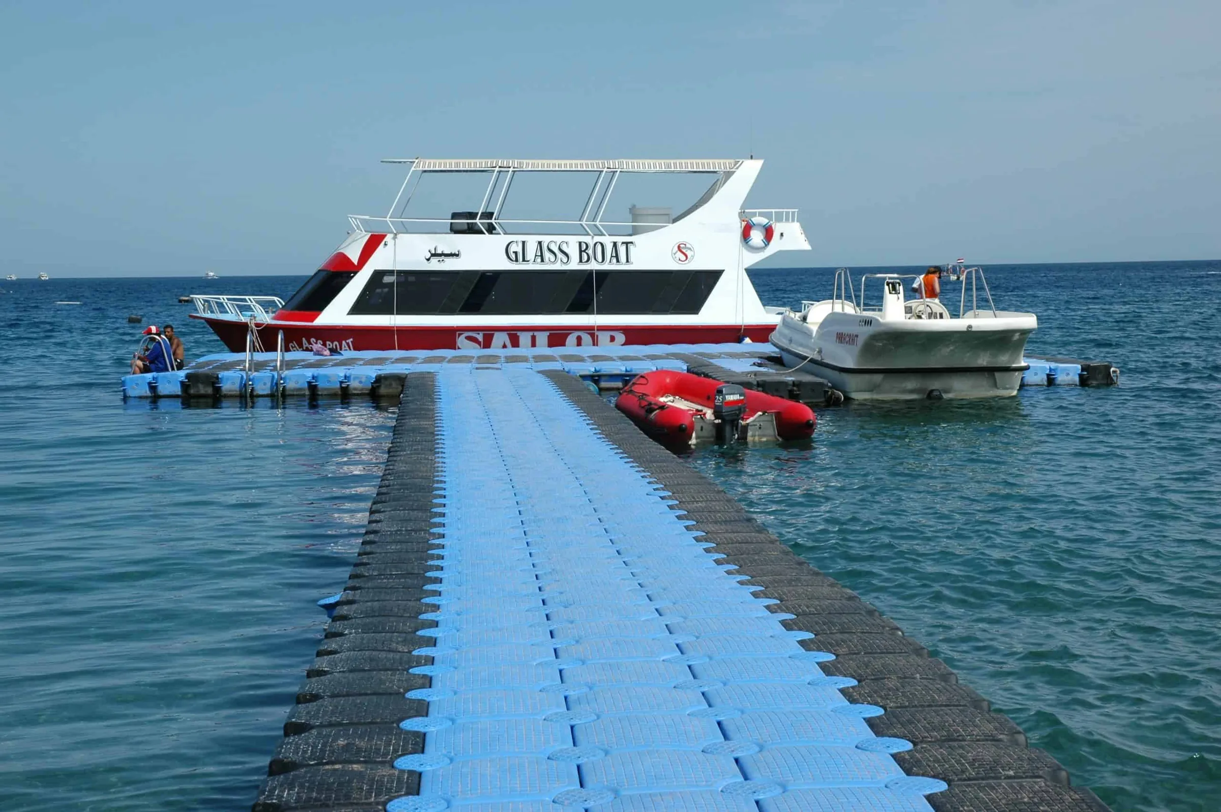 Jetfloat Anleger für ein Ausflugsschiff